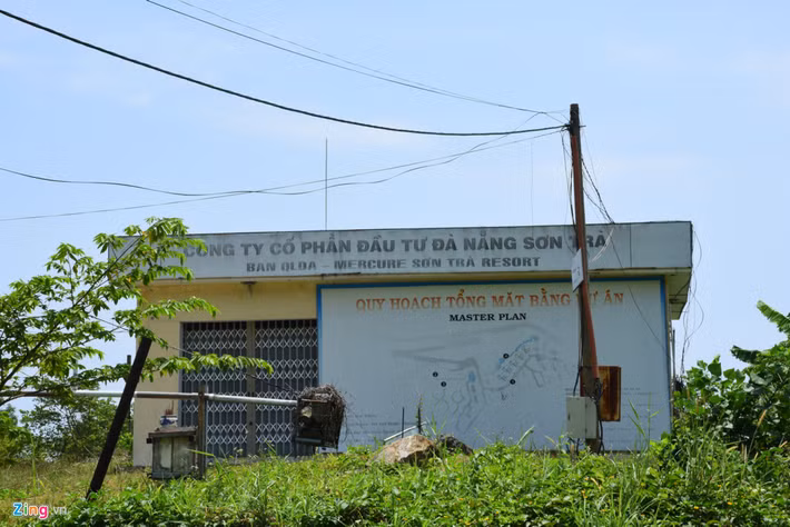 Báo cáo của TP Đà Nẵng tại cuộc họp HĐND TP vừa qua cho thấy, có 18 dự án du lịch bất động sản ven biển, từ chân bán đảo Sơn Trà kéo dài đến quận Ngũ Hành Sơn, triển khai rất ì ạch.