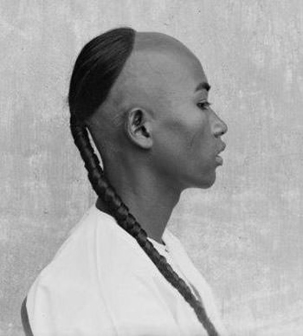 Tóc đuôi sam là kiểu tóc bắt buộc dành cho đàn ông từ đời Thanh, Trung Quốc. Ảnh oddee.