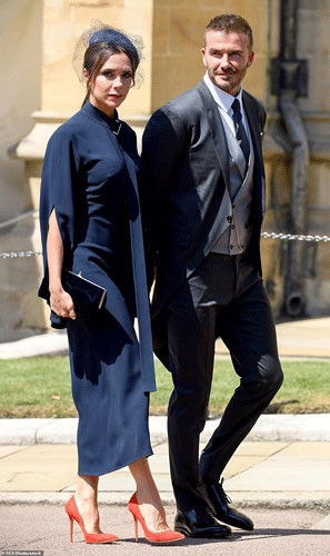 Cặp đôi David và Victoria Beckham bắt đầu hẹn hò vào năm 1997, trước khi kết hôn vào năm 1999. Họ có với nhau bốn đứa con, con trai cả Brooklyn (19 tuổi), Romeo (15 tuổi), Cruz (13 tuổi), và cô con gái Harper (6 tuổi)./.