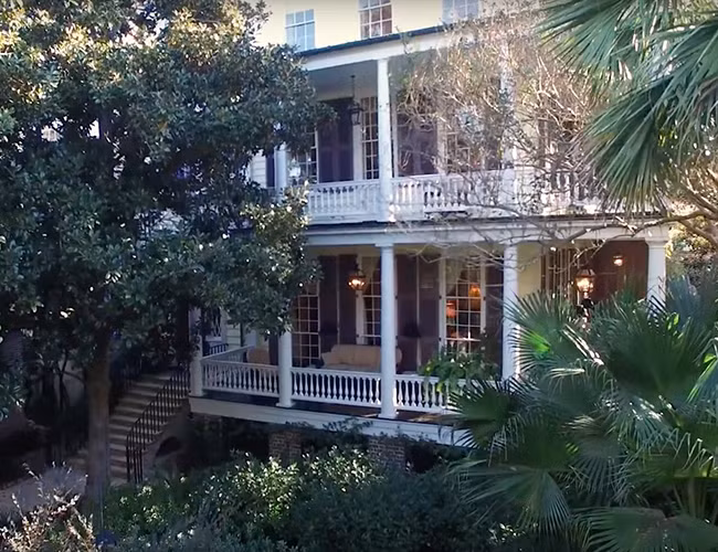 Căn biệt thự 200 năm tuổi là hiện thân cho đặc trưng kiến trúc nhiều thế kỷ trước và từng được sở hữu bởi cháu gái của Tổng thống Abraham Lincoln.