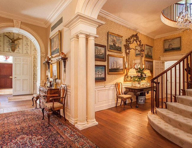 Ngôi nhà giữ được phong cách tinh tế với giá trị lịch sử vô giá.