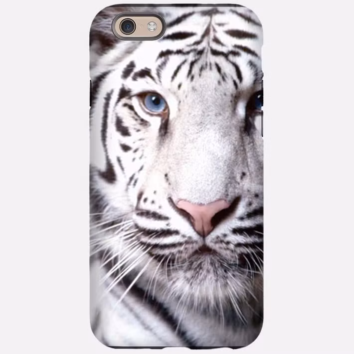 Hầm hố với ốp lưng iPhone 6 hình hổ trắng Bengal. Ảnh: CafePress.
