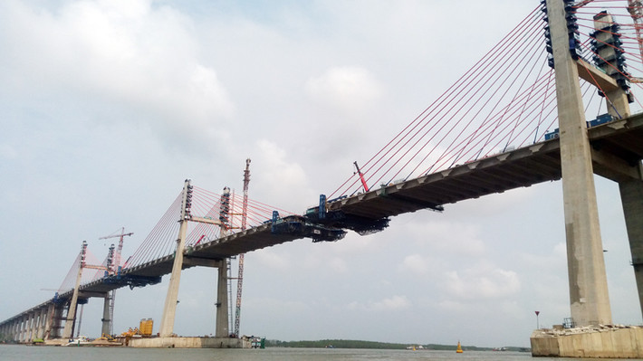 Dự án cầu Bạch Đằng, đường dẫn và nút giao cuối tuyến là một trong hai hợp phần quan trọng của Cao tốc Hạ Long – Hải Phòng.