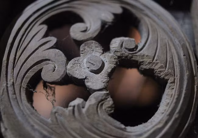 Họa tiết trang trí trên chớp cửa