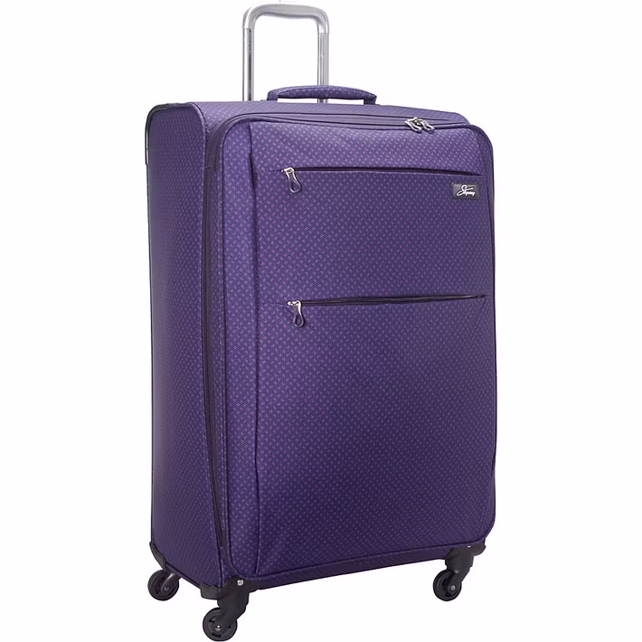 Về chất liệu, vali có hai loại phổ biến là vải và vali vỏ cứng. Mỗi loại có ưu và nhược điểm riêng. Vali vải đựng được nhiều đồ vì có thể nới rộng thêm 5cm. Ảnh: Valikeo.