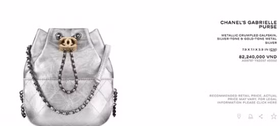 Túi Chanel Gabrielle Purse màu vàng ánh kim hơn 82 triệu đồng cũng là món quà sinh nhật Ngọc Trinh tự thưởng cho mình. Ảnh: Giadinhvietnam