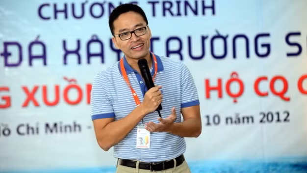 Hai năm sau, ông thành lập VinaGame với 5 thành viên. Ngay sau đó, VinaGame nhanh chóng chiếm lĩnh thị trường game online tại Việt Nam. Ảnh: Tuổi trẻ.