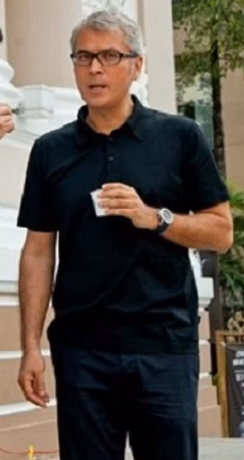 Mảng phân phối các sản phẩm hàng hiệu và chuỗi bán lẻ ẩm thực của Openasia có tới 7 thương hiệu thời trang cao cấp là Hermes, Hugo Boss, Kenzo, Atelier, Korloff, Chopard , B&amp;O, hợp cùng xe hơi Audi và Starbucks Coffee. Mô hình kinh doanh hàng hiệu của Openasia là nhập khẩu và phân phối trực tiếp đến người tiêu dùng từ chính hãng qua hệ thống các cửa hàng bán lẻ cao cấp do chính họ đầu tư.