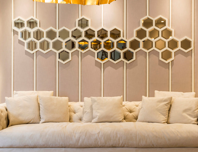 Tuy nhiên, căn biệt thự vẫn sử dụng một số nội thất khá đơn giản và tiện dụng.