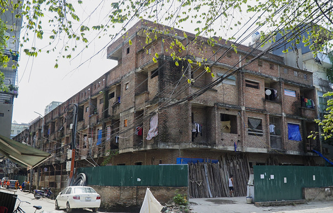 Hiện tại, hầu hết 36 căn liền kề đã được những người lao động ở khắp nơi về thuê ở kín.