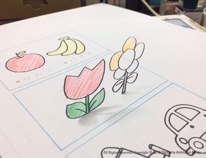 Màu sắc và những đường nét đơn giản được người nghệ sĩ trẻ vận dụng một cách vô cùng khéo léo.