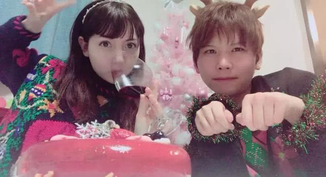 Vào năm 18 tuổi, Venus kết hôn với một chàng trai người Nhật. Kể từ đó, Venus béo lên trông thấy và không thể kiểm soát cân nặng của mình.