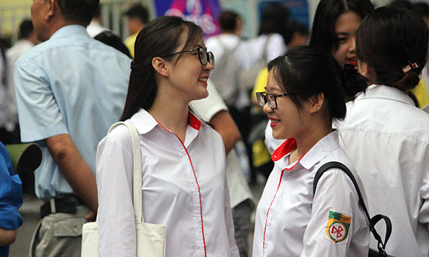 Năm nay, cả nước sẽ có 2.144 điểm thi với 39.689 phòng thi. Để phục vụ kỳ thi THPT, Bộ GD&amp;ĐT đã điều động 45.000 cán bộ, giảng viên các trường đại học, cao đẳng.