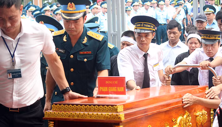 Lĩnh cữu của Đại tá Phạm Giang Nam.