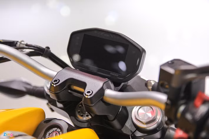 Ở phiên bản nâng cấp này, thiết kế tổng thể của Monster 821 được đánh giá là thanh thoát và khoẻ khoắn hơn so với người tiền nhiệm.