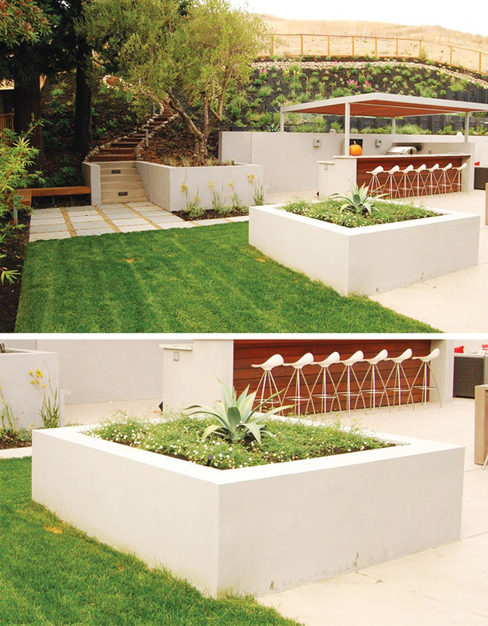 Với những ngôi nhà có mặt tiền hay lối vào rộng, việc xây bồn hoa ở phía trước nhà sẽ giúp tô điểm cho ngôi nhà thêm xinh với những sắc hoa rực rỡ. Ảnh: Noithatmagazine.