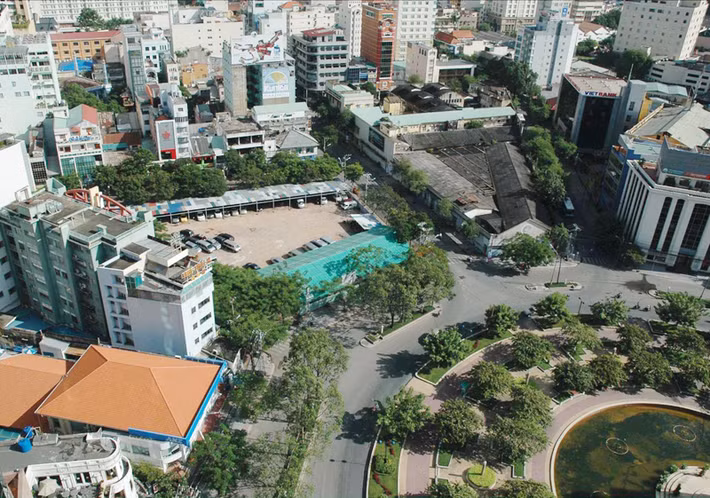 Kết luận cũng thông báo trong thời hạn 60 ngày kể từ ngày công bố Kết luận thanh tra, Công ty liên doanh TMHH Vietcombank-Bonday-Benthanh phải báo cáo kết quả việc thực hiện bằng văn bản về Thanh tra Bộ Xây dựng. Ảnh: ashui.com.