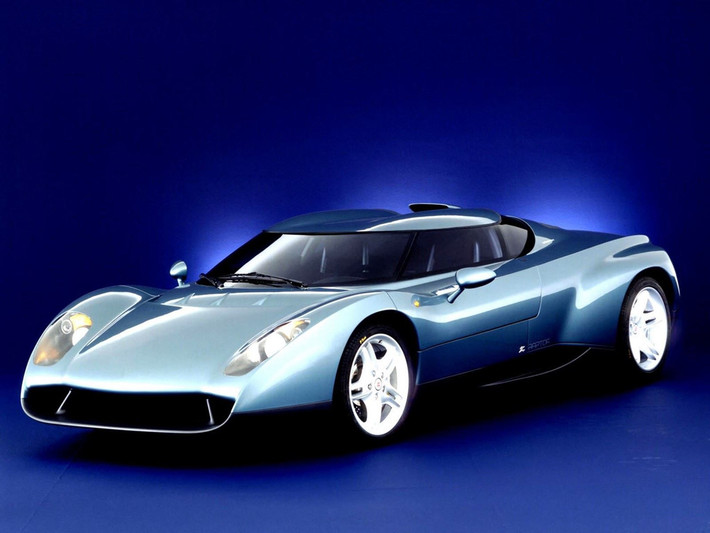 Lamborghini Zagato Raptor: Cùng sự hợp tác của hãng thiết kế Zagato, Zagato Raptor được ra mắt tại triển lãm Geneva năm 1996. Với thiết kế ấn tượng và động cơ V12, chiếc xe được kỳ vọng sẽ là người kế nhiệm lý tưởng cho Diablo. Sau cùng, chỉ có một nguyên mẫu Zagato Raptor được chế tạo.