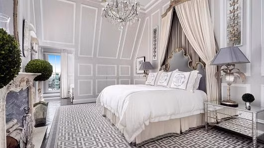 Căn hộ đặc biệt này có 5 phòng ngủ, cũng có tầm nhìn ra công viên Central Park.