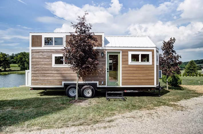 Mặc dù có diện tích 25m2 nhưng ngôi nhà Clover do Modern Tiny Living thiết kế có giá tới 89.000 USD (gần 2 tỷ đồng).