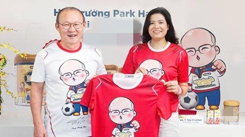 Đáng chú ý, mặt hàng nào có thầy Park làm đại diện thì lập tức doanh số của các công ty này tăng cao vọt. Ảnh: Bongdaplus.