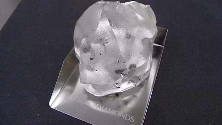 Nặng 910 carat, viên kim cương có giá trị khoảng 40 triệu USD. Ảnh: National Jeweler.