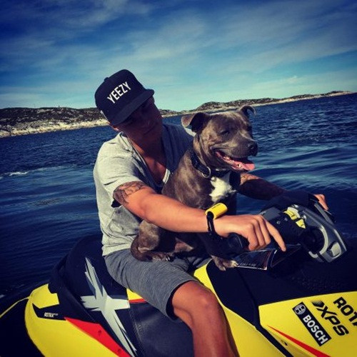 Gustav Witzoe yêu thích những môn thể thao dưới nước, đi du lịch Dubai, chơi siêu xe... Ảnh: Instagram/ guswitzoe.