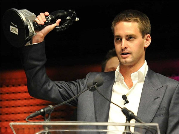 Với tổng tài sản lên tới 1,5 tỷ USD, ở tuổi 25, Evan Spiegel từng được Forbes trao tặng danh hiệu tỷ phú trẻ nhất thế giới. Ảnh: Internet.