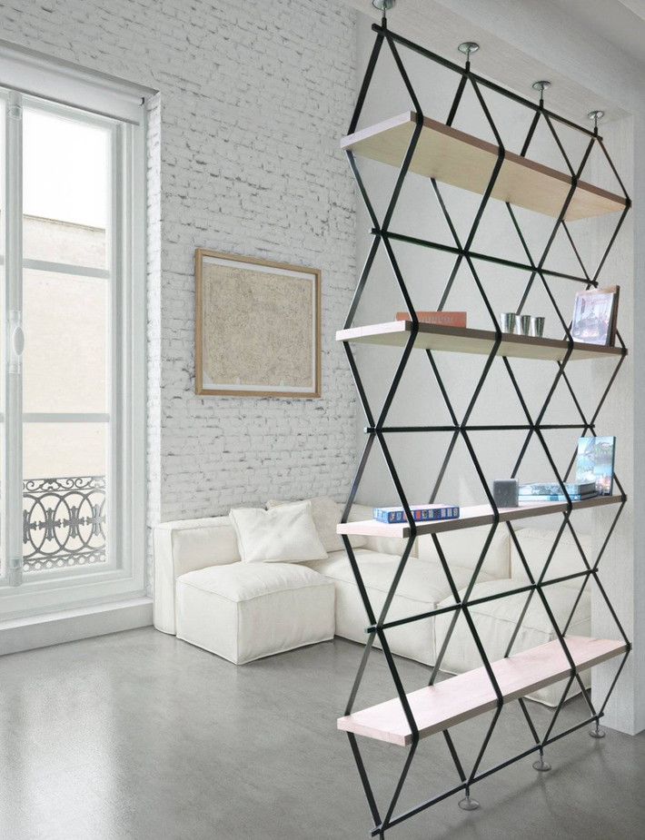 Vách ngăn phòng khách được sử dụng chủ yếu để tăng thêm tính thẩm mỹ cho không gian.