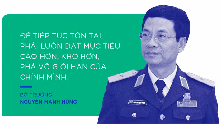 Phát biểu về cách mạng công nghiệp 4.0 tại Đại học Công nghiệp Hà Nội ngày (26/2/2018), Thiếu tướng Nguyễn Mạnh Hùng nhấn mạnh: "Chúng ta luôn phải cố gắng để thành công. Để tiếp tục tồn tại, phải luôn đặt ra mục tiêu cao hơn, khó hơn, phá vỡ giới hạn của chính mình". Ảnh: Zing.