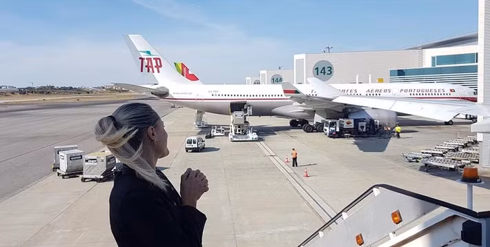 Hãng hàng không TAP có đội ngũ nhân viên hơn 2.800 người, phục vụ trên khắp các chặng bay.