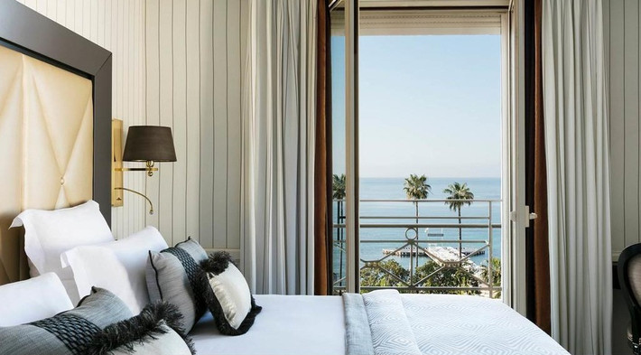 Đây cũng là chỗ ở cựu đại sứ du lịch Lý Nhã Kỳ yêu thích nhất mỗi khi đến Cannes. Ảnh: Booking.