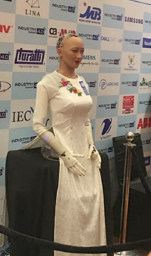 Trong một bài phỏng vấn cuối năm 2017, Sophia từng bày tỏ nguyện vọng muốn xây dựng gia đình, thậm chí là có con. Ảnh: TTXVN.