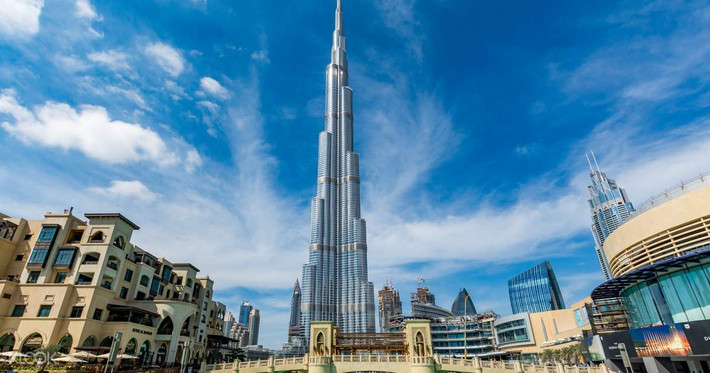 Khu phức hợp Downtown Dubai là nơi có tòa nhà cao nhất thế giới Burj Khalifa với 827,8m. Ảnh: Klook.