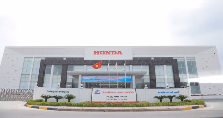Trong 5 tháng đầu năm 2018, lượng tiêu thụ ô tô của Honda tăng gấp đôi cùng kỳ lên 8.900 xe, vượt qua Ford trở thành đơn vị có thị phần lớn 3 thứ trong VAMA với 8,8% thị phần. Ảnh: Autodaily.