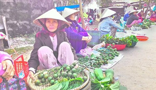 Đặc biệt, trầu cau là mặt hàng chiếm số lượng lớn nhất chợ. Ảnh: VOV.