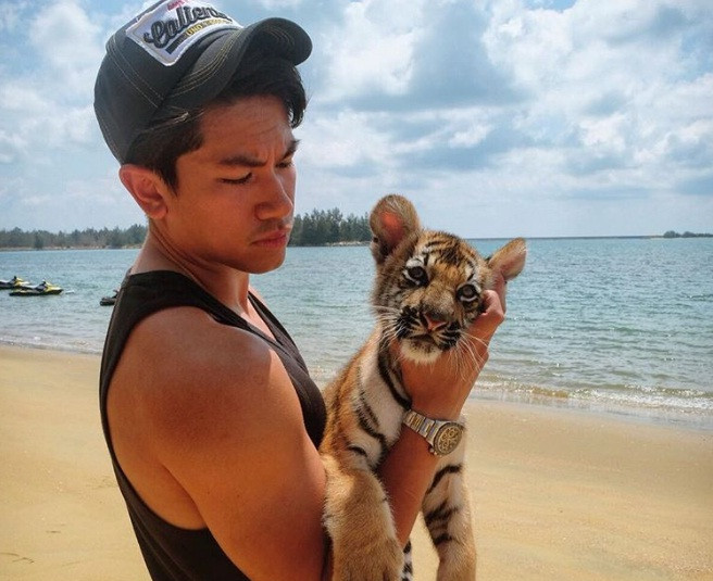 Thú cưng kỳ lạ và đắt tiền cũng là sở thích đặc biệt của Abdul Mateen.