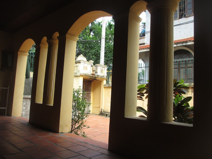 Hơn 70 năm, ngôi nhà vẫn giữ nguyên hiện trạng từ những ngày đầu. Ảnh: Người đưa tin.