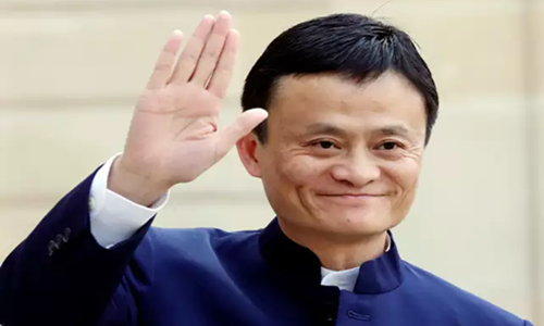 Đứng đầu danh sách tỷ phú giàu nhất Trung Quốc năm nay là Jack Ma với giá trị tài sản ròng 34,6 tỷ USD. So với năm 2017 (38,6 tỷ USD), tài sản của tỷ phú Jack Ma giảm 4 tỷ USD.