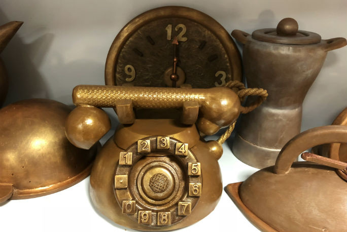 Điện thoại quay số cổ.