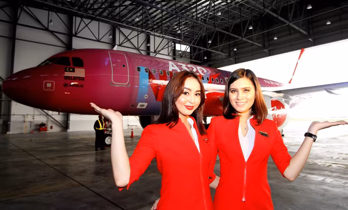 AirAsia là hãng hàng không giá rẻ lớn nhất châu Á phục vụ hơn 130 điểm đến trên khắp châu Á, Úc, New Zealand và Trung Đông. Ảnh: Youtube.