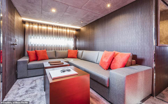 Du thuyền có thể đạt đến tốc độ 75km/h.