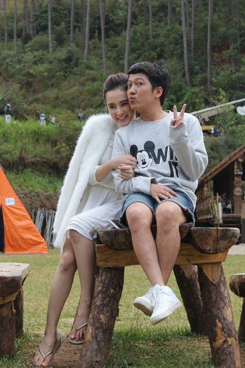 Ngoài ra, danh hài xứ Quảng còn làm đại diện thương hiệu của nhiều nhãn hàng lớn, đóng quảng cáo, kinh doanh riêng…mang về nguồn thu nhập không hề nhỏ. Ảnh: Dân Việt.