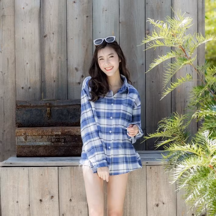 Với hơn 21.000 người theo dõi trang Facebook cá nhân và gần 200.000 người follow trang Instagram, nữ sinh Thái Lan đang cho thấy tầm ảnh hưởng của mình trên mạng xã hội khu vực châu Á.