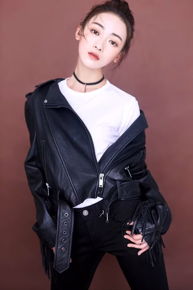 Cho đến giờ này có thể khẳng định, nhờ bộ phim Diên hi công lược mà Ngô Cẩn Ngôn đã thực sự trở thành một ngôi sao lớn.