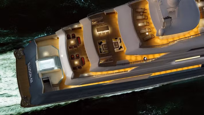 Du thuyền này được chế tạo với các chuyên gia cố vấn hàng đầu thế giới như Rainsford Mann Design về ngoại thất và Sinot Yacht Design về nội thất.