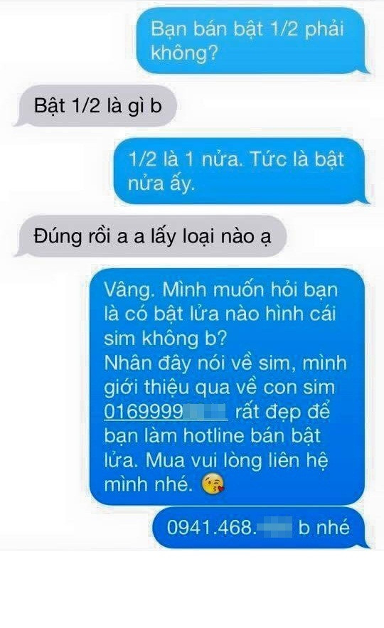 Đầu tiên là những câu nói mang tính chào hỏi thể hiện sự quan tâm của mình với sản phẩm mà khách hàng của mình đang sở hữu với mục đích dụ "con mồi" tiếp chuyện. Sau đó, người bán sim sẽ tìm cách "bẻ lái" câu chuyện sang chủ đề mình muốn nói - đó chính là sim điện thoại.