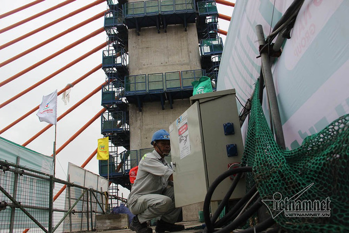 Sau khi hợp long cầu Bạch Đằng, từ Hà Nội về tới Quảng Ninh chỉ còn 130km (trước đó 180km) và 90 phút di chuyển bằng ô tô. Từ TP Hạ Long đi TP Hải Phòng chỉ còn 25km (trước đó 75km).