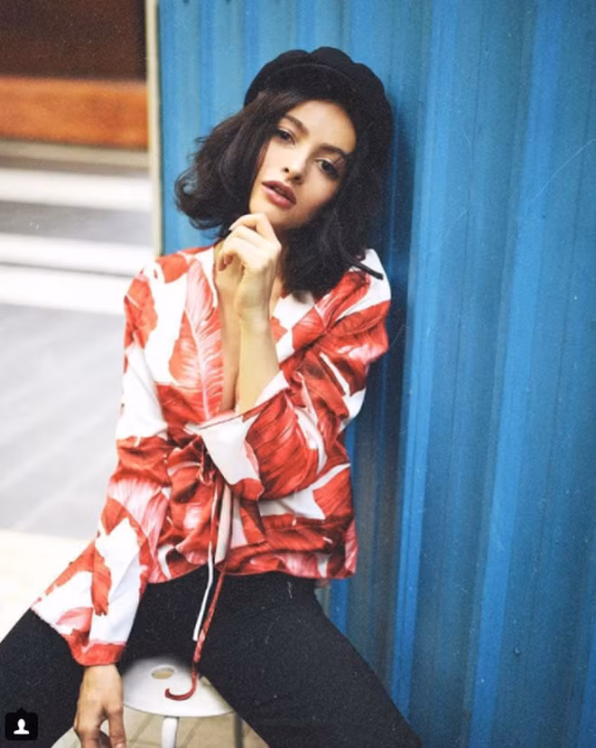 Sự xuất hiện của những bông hồng lai luôn mang đến sự thích thú tột đỉnh cho các dân mạng với những nét đẹp sắc sảo và quyến rũ. Mới đây, cái tên Irene Noren cũng nổi tiếng khắp MXH là trường hợp mới nhất khiến nhiều người khó có thể rời mắt.