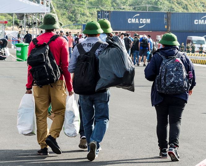 Và những chiếc muc cối kỷ niệm khi về nước.